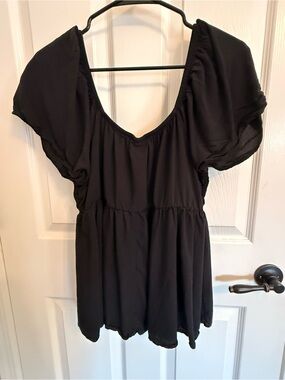 Torrid Black Smocked Babydoll Top Puff Sleeve Size 0 (Large/Large 12)